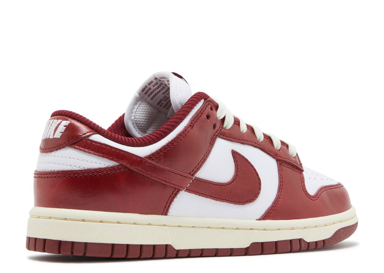 WMNS DUNK LOW PREMIUM 'VINTAGE RED'