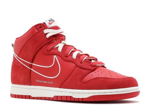 DUNK HIGH SE 'FIRST USE PACK - UNIVERSITY RED' - New Leaf